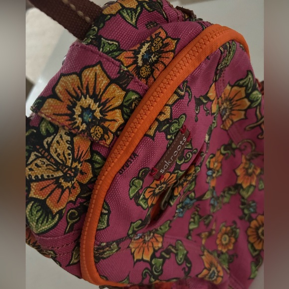 Adorable Saksroots small backpack. - Picture 4 of 11